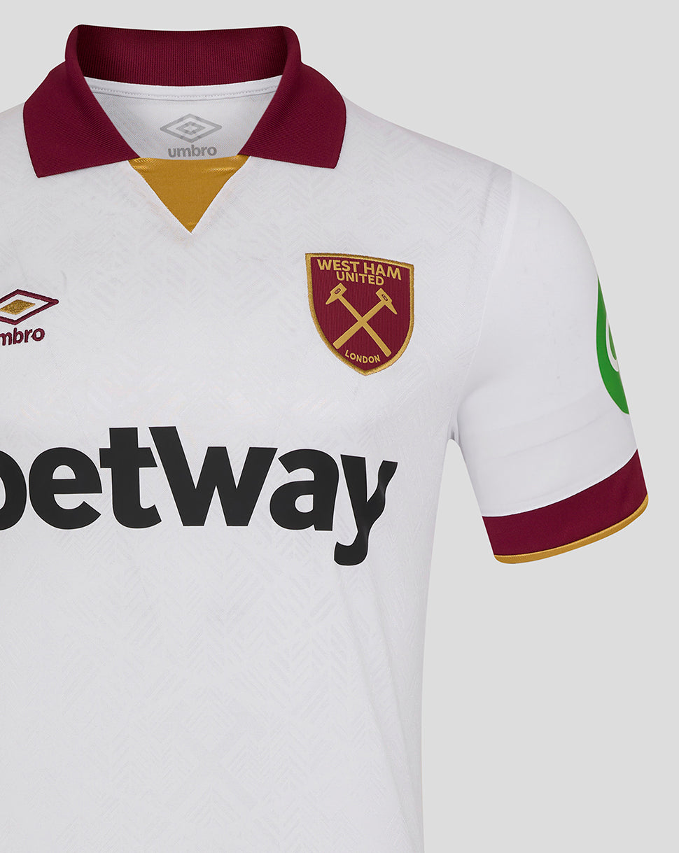 Upper chest of white West Ham 24/25 third jersey displaying crest and Betway logo
