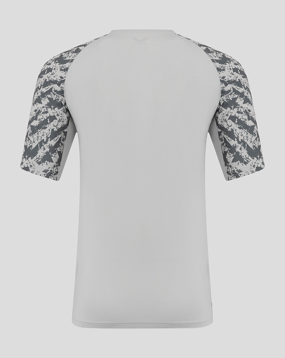 Back view of Preston training T shirt showing light grey body and contrasting grey patterned sleeves.