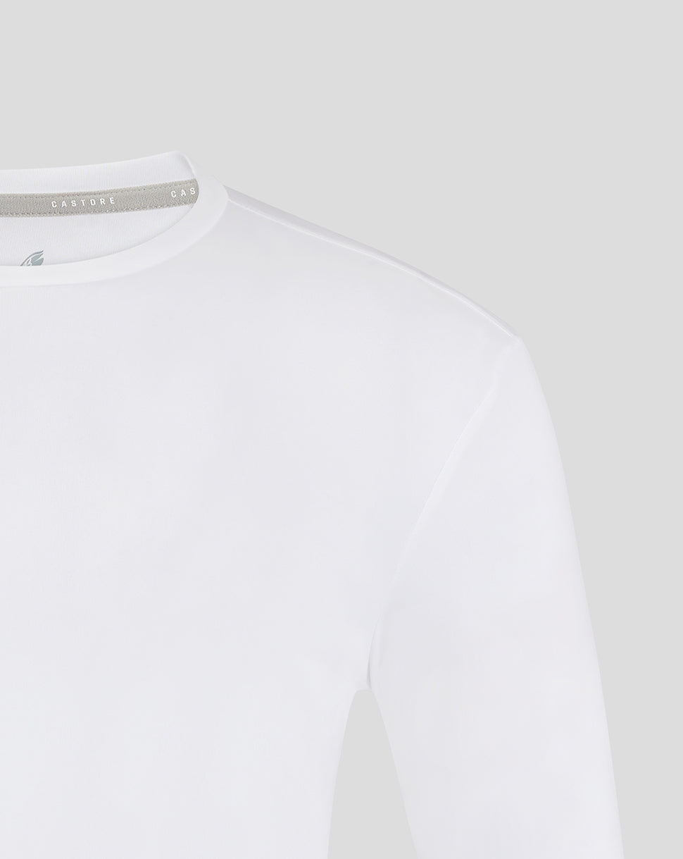 Shoulder neckline close up of white long sleeve training t shirt showing the collar and brand label