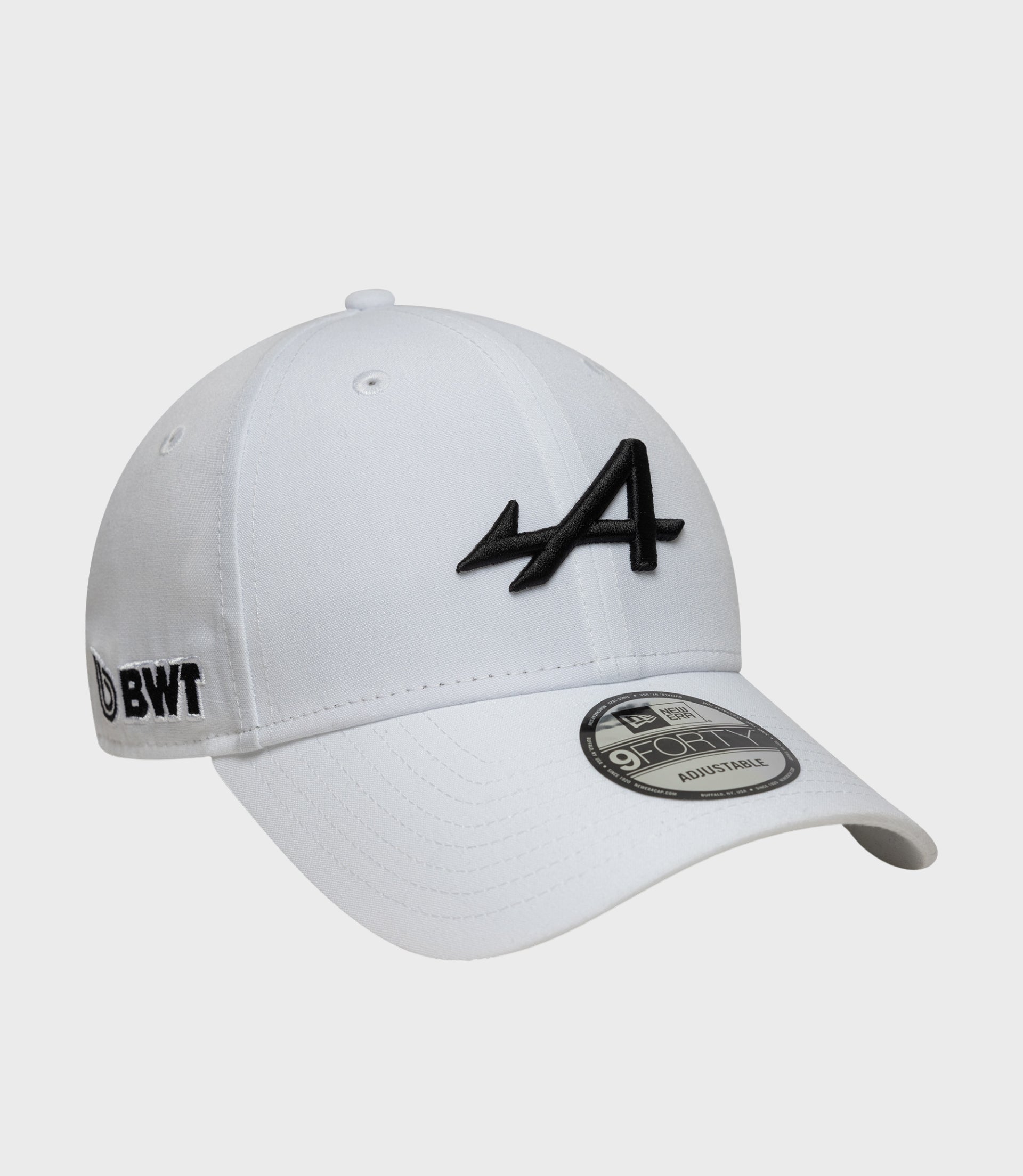 White New Era Estretch Snapential 9Forty cap close up of crown with black embroidered logo