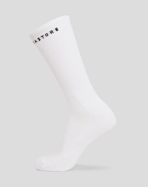 White men's basic crew sock from a two pack displayed diagonally.