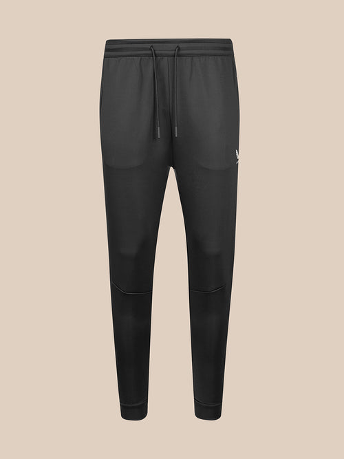 Men's flex joggers in gunmetal with drawstring waist, tapered legs and small logo at the hip