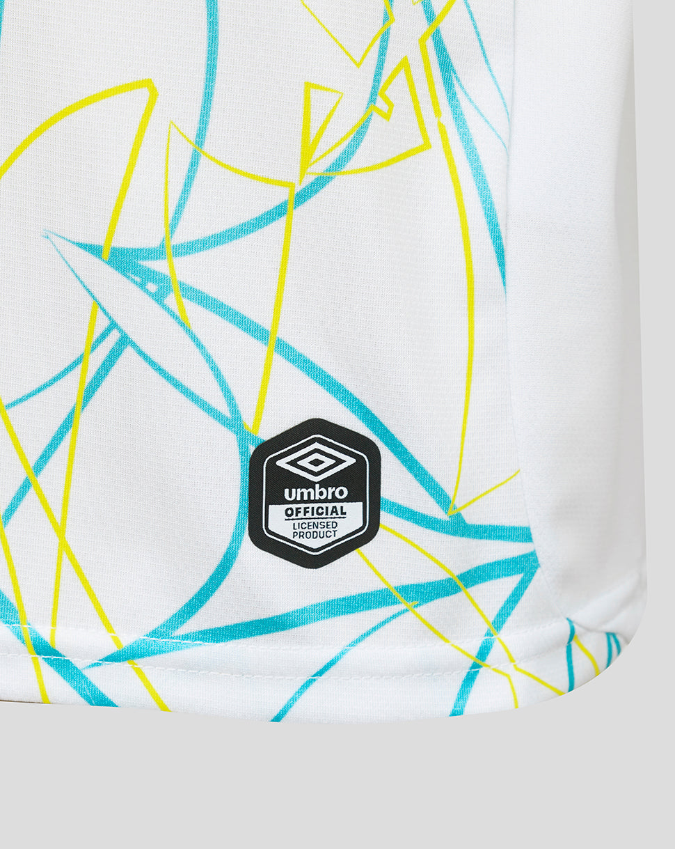 Close up of front showing BOXT sponsor and Rangers crest amid teal and yellow abstract pattern