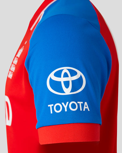 Close up of blue sleeve with Toyota logo and red cuff from the England 26/27 T20 WWC replica shirt