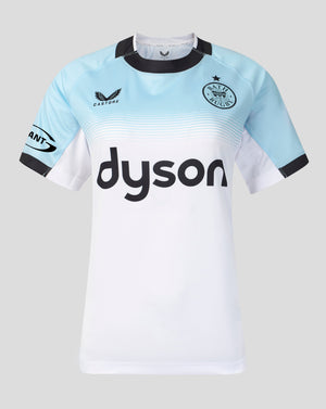 A short-sleeve rugby jersey from Bath Rugby, featuring a white and light blue color-blocked design with black trim, a black Dyson sponsor logo, and the club crest on the chest.