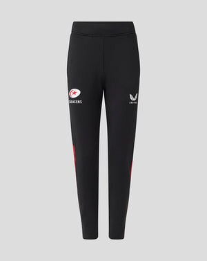 Front view of black Saracens training pants with logo on left thigh and Castore emblem on right thigh.