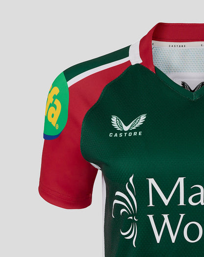 Chest close up of Leicester Tigers Women 25/26 Pro Home Shirt with Castore logo and tiger crest.