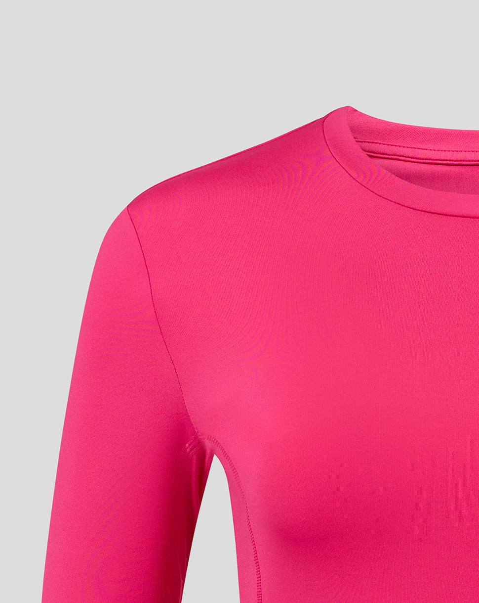 Beetroot purple long sleeve baselayer top close up on shoulder and crew neck