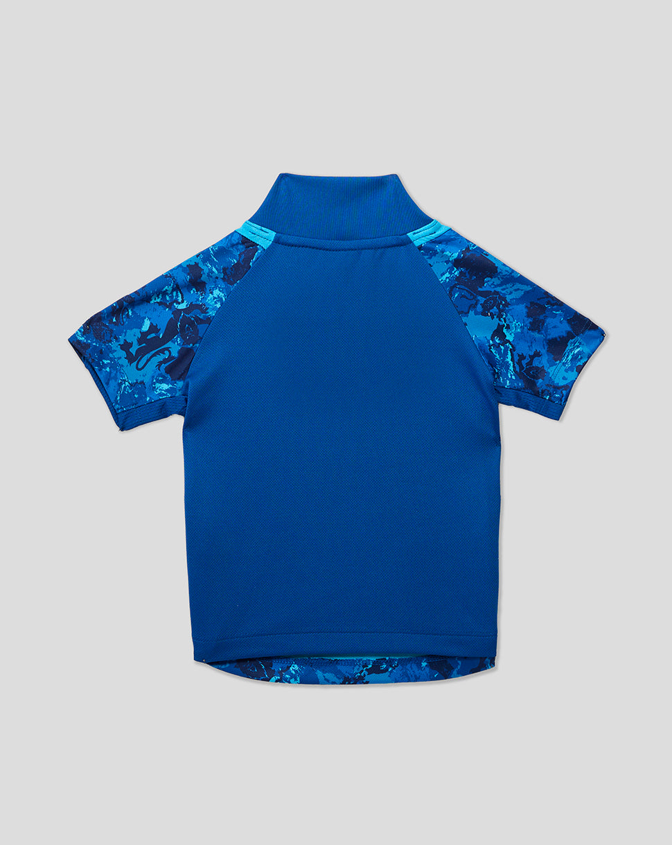 Back view of infant England ODI short sleeve cricket shirt in royal blue with camo patterned sleeves.
