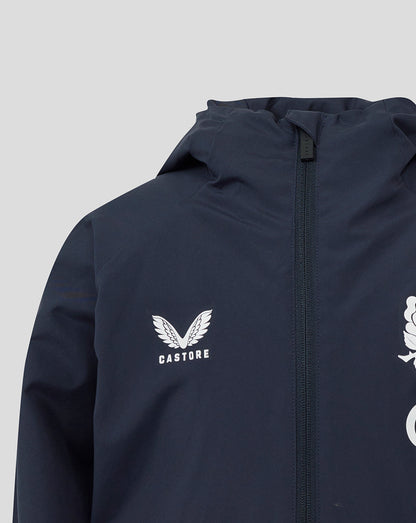 Navy jacket chest close-up featuring Castore emblem with wings and front zipper.