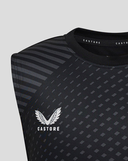 Geometric Printed ss Training Tee in Caviar Phantom with white Castore wing logo on chest