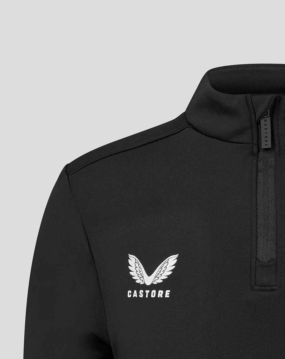 Chest close up of the black Leicester Tigers training midlayer showing Castore wing logo on the left and tiger emblem on the right