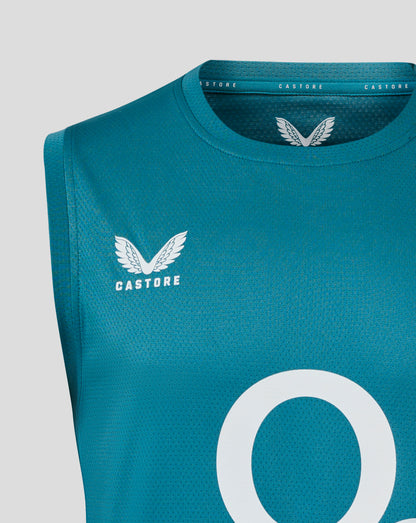 Close-up of teal sleeveless rugby shirt fabric featuring the white rose crest on the chest, central O2 logo, and Castore branding at the neckline.