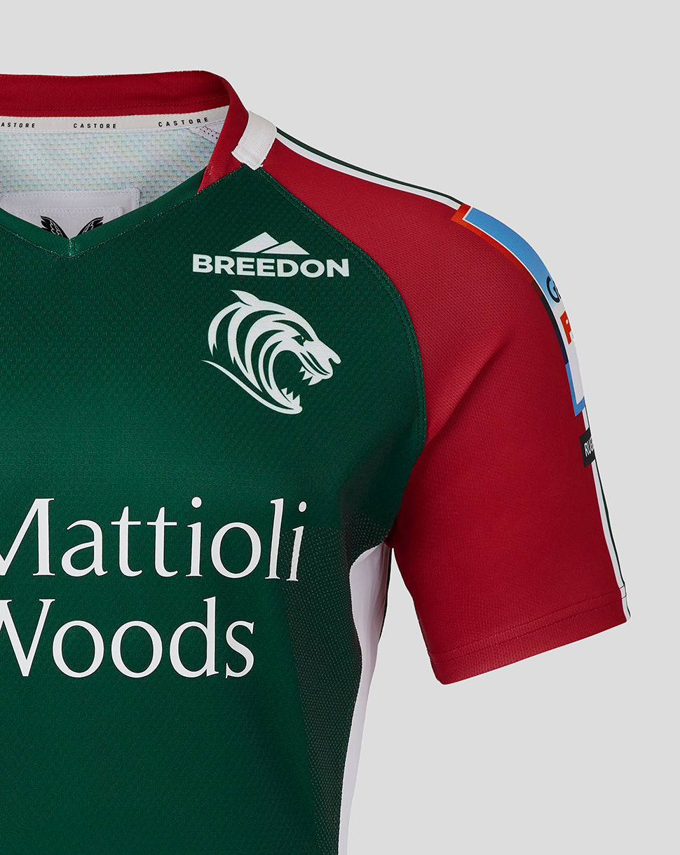 Chest close up of Leicester Tigers shirt showing Breedon logo and Mattioli Woods sponsor