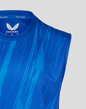 Close-up of blue brushstroke pattern on the shoulder of the sleeveless men's singlet
