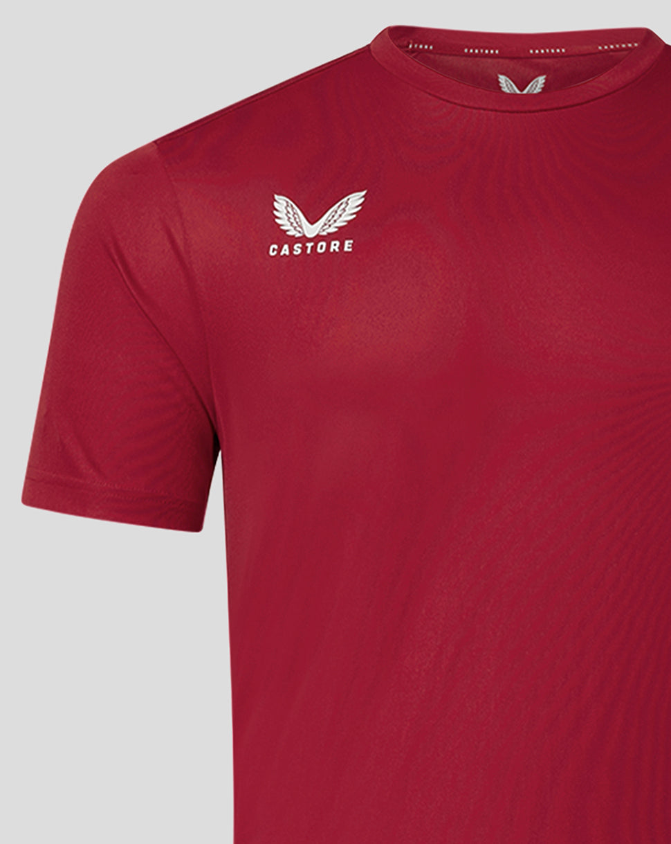 Left chest close up of red training t shirt with white CASTORE logo