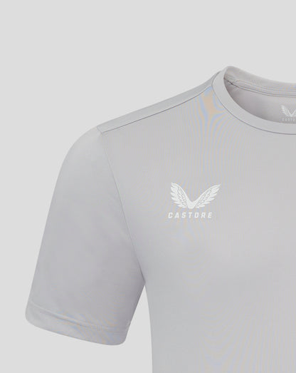 Upper back view of light gray Castore tee focusing on neckline and shoulder construction