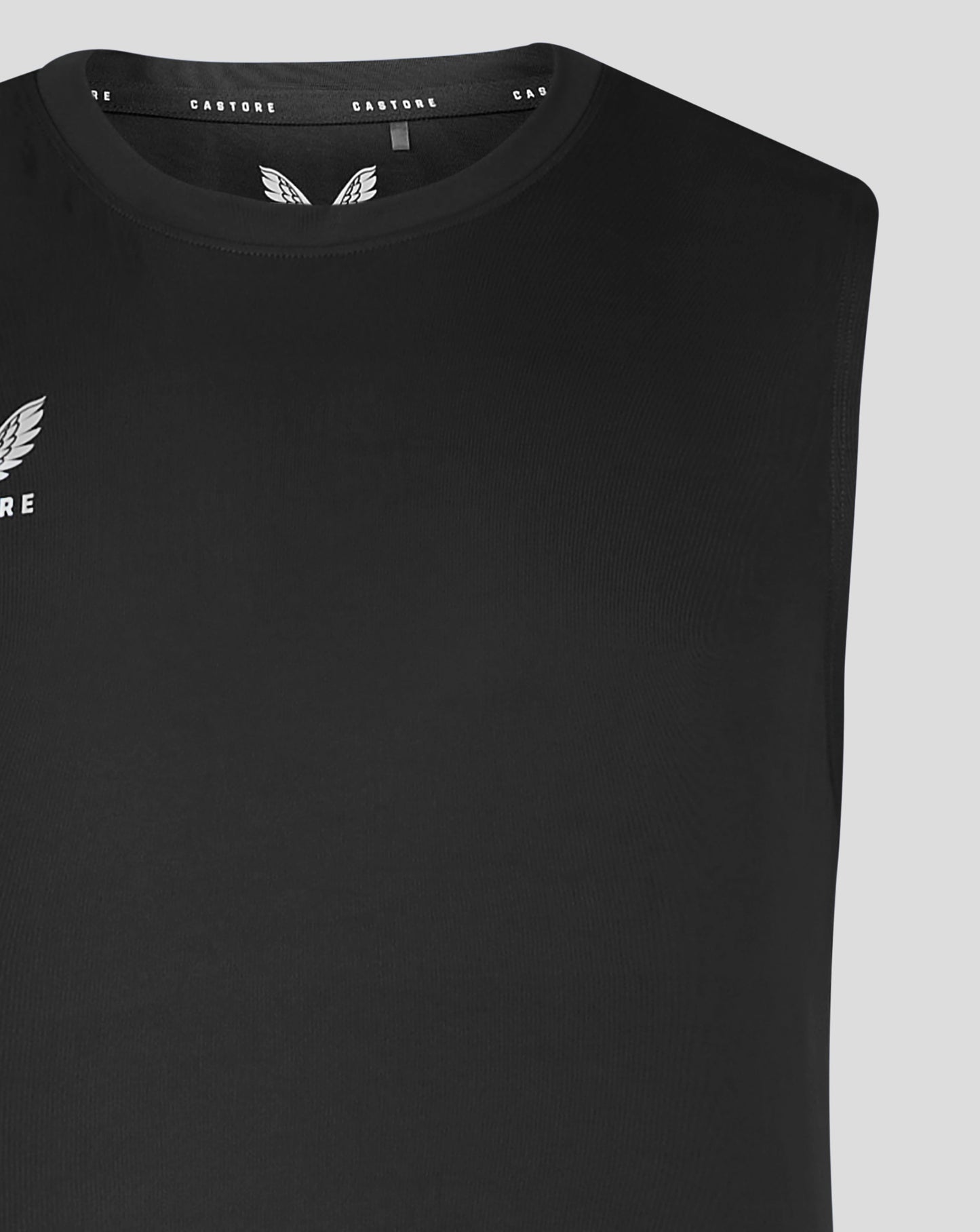 Black men's training vest with crew neck and heat sealed Castore logo.