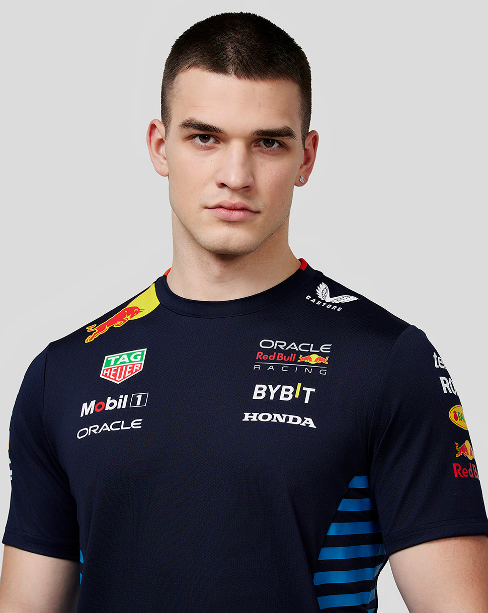 Male model wearing navy Oracle Red Bull Racing Teamline Set Up T Shirt Night Sky with side mesh panels and sponsor logos