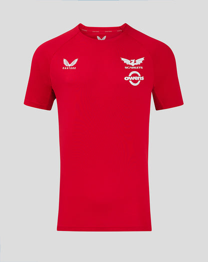 Front view of Scarlets men's Pro Players short sleeve T shirt in red with Castore and Scarlets logos on the chest