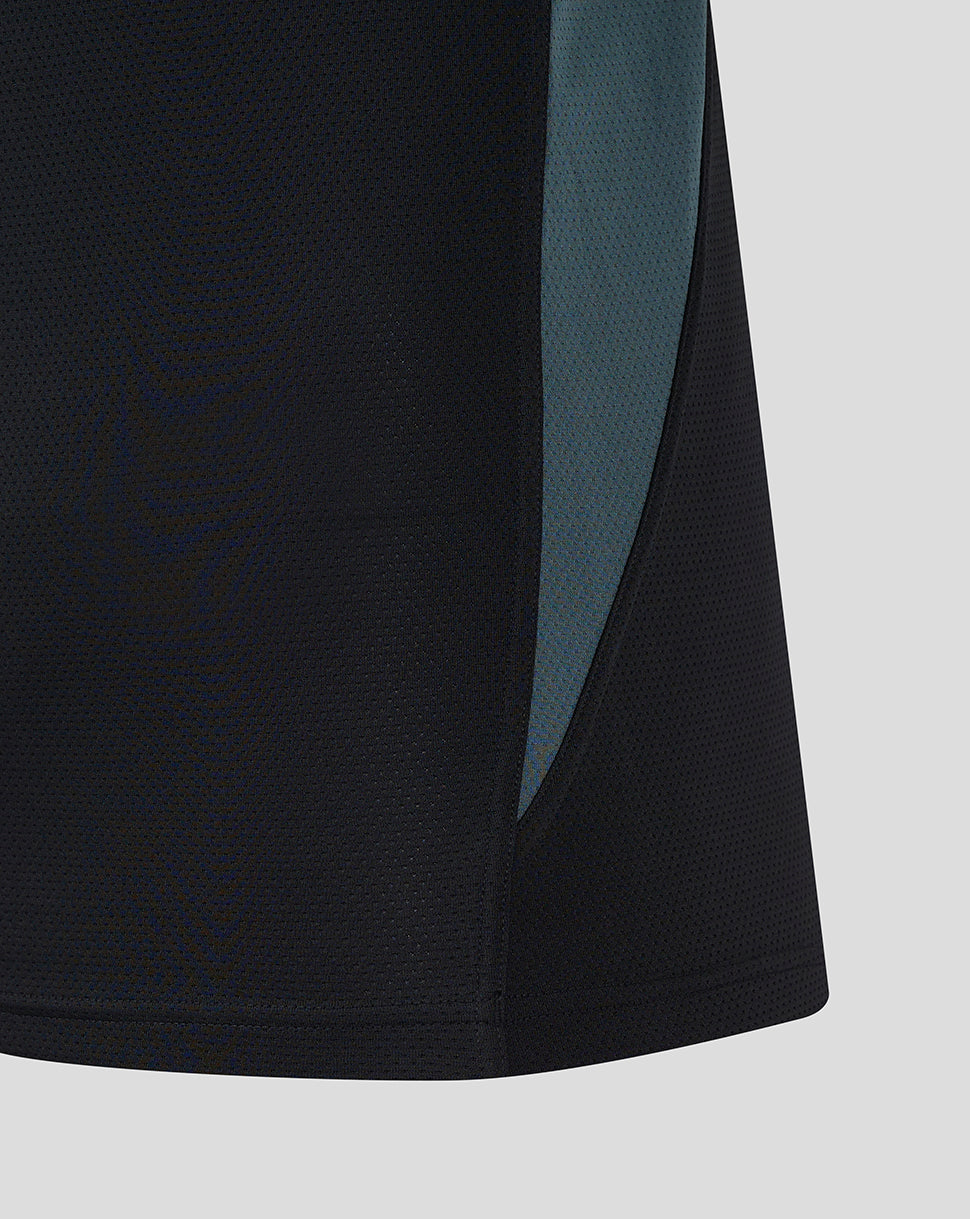 Side view of black Saracens training tee with teal side panel accent