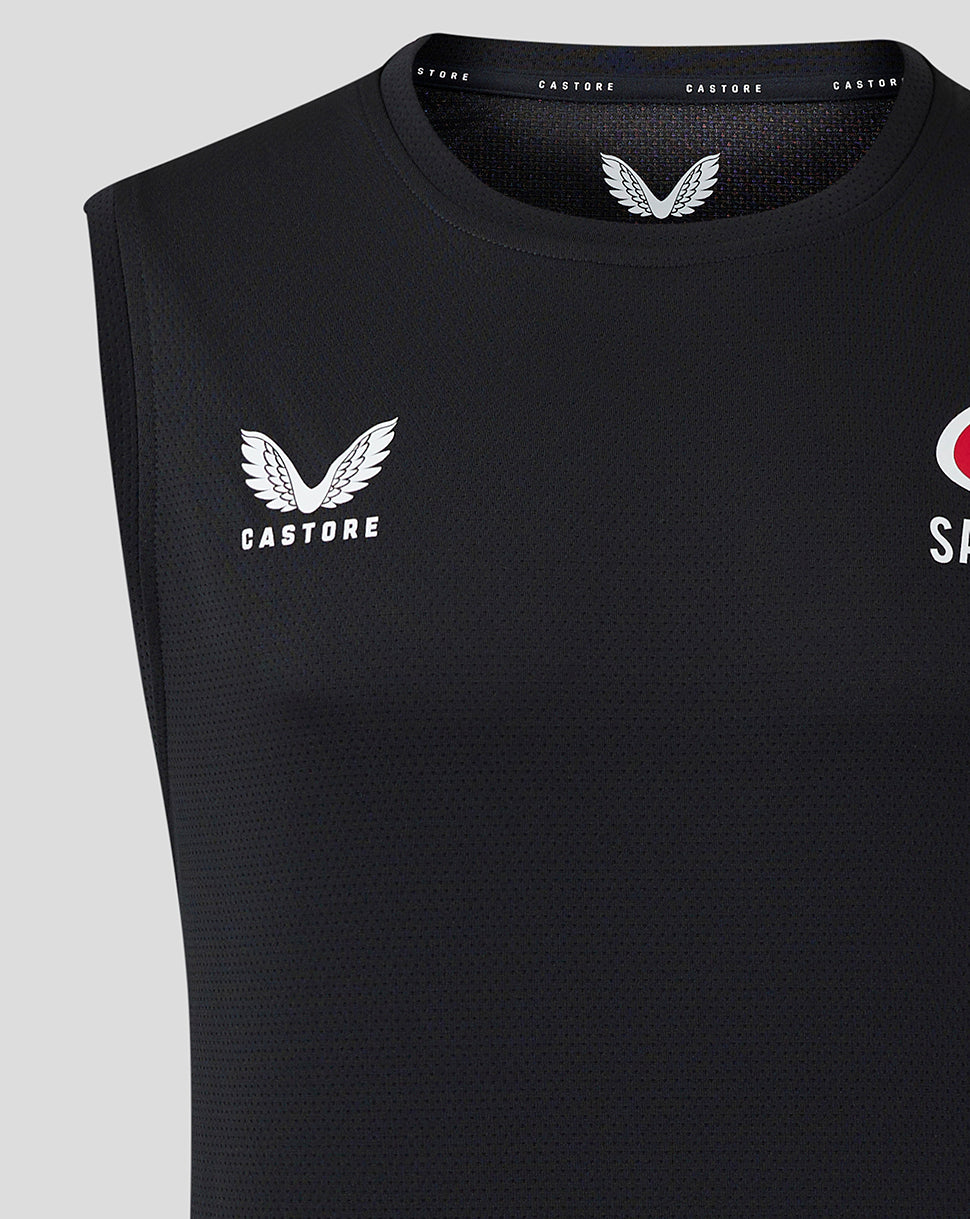 Close-up of the black mesh training vest showing Castore logo on the left chest