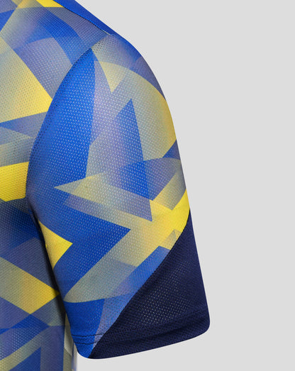 Close up of sleeve and shoulder on Everton 24/25 Third Matchday T Shirt showing blue yellow geometric print