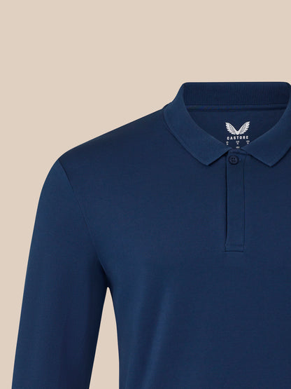 Close up of navy polo collar with ribbed knit and single button placket