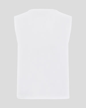 Back view of white mesh junior training bib with curved neckline
