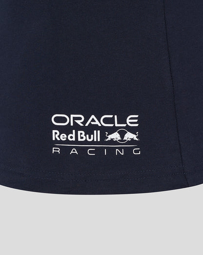 Close up of navy T shirt hem featuring the Oracle Red Bull Racing logo.