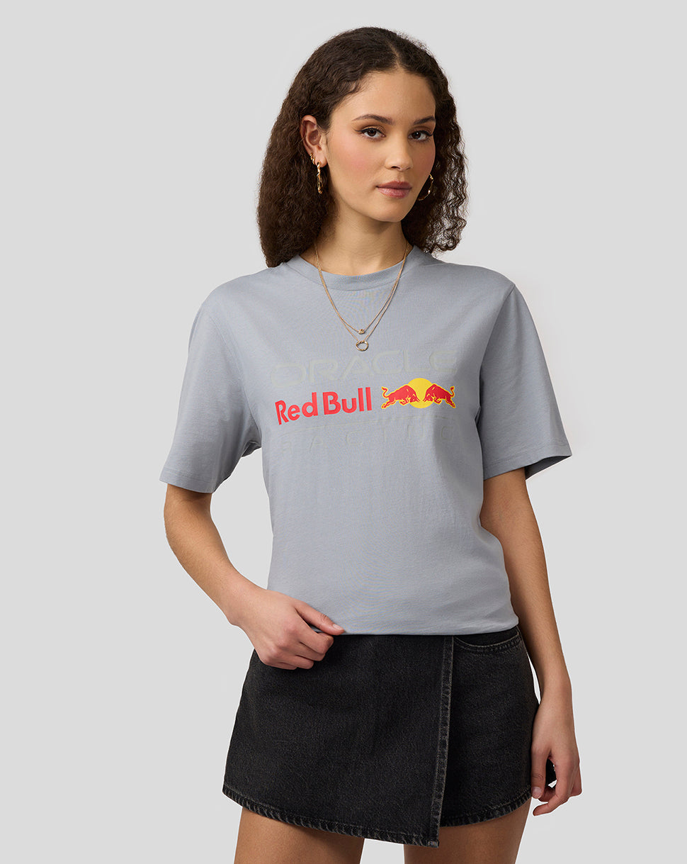 Woman wearing a light gray Oracle Red Bull Racing unisex T shirt with a large front logo.