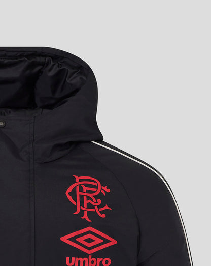 Chest view of Rangers Travel Bench Jacket Caviar showing red crest and Umbro logo.