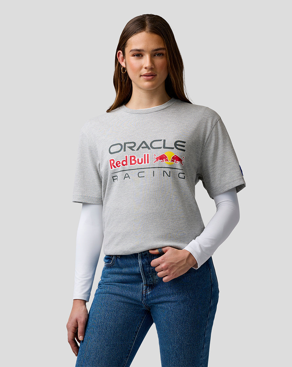Person wearing a gray 'Oracle Red Bull Racing' t-shirt on a plain background