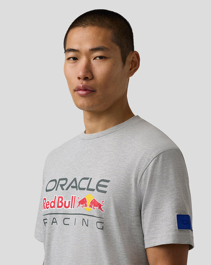 Person wearing a gray 'Oracle Red Bull Racing' t-shirt on a light gray background