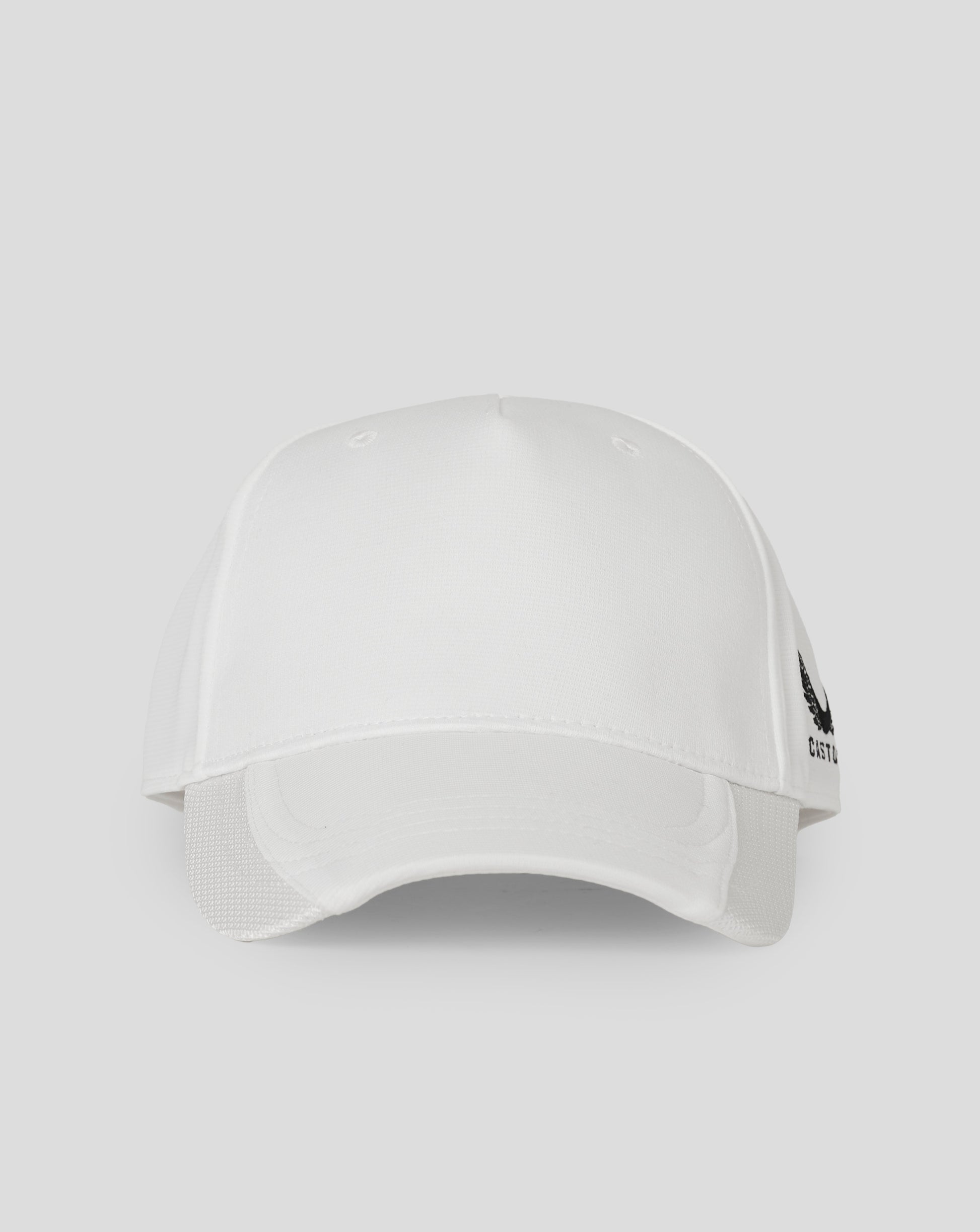 White five-panel cap with curved brim and Castore logo embroidered on the side.