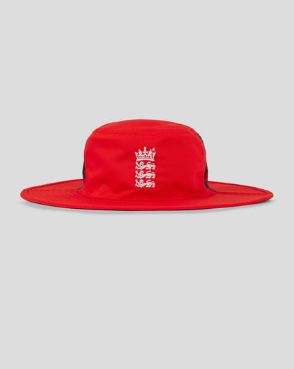 Red wide brim reversible England cricket hat with front crest and blue patterned reverse brim