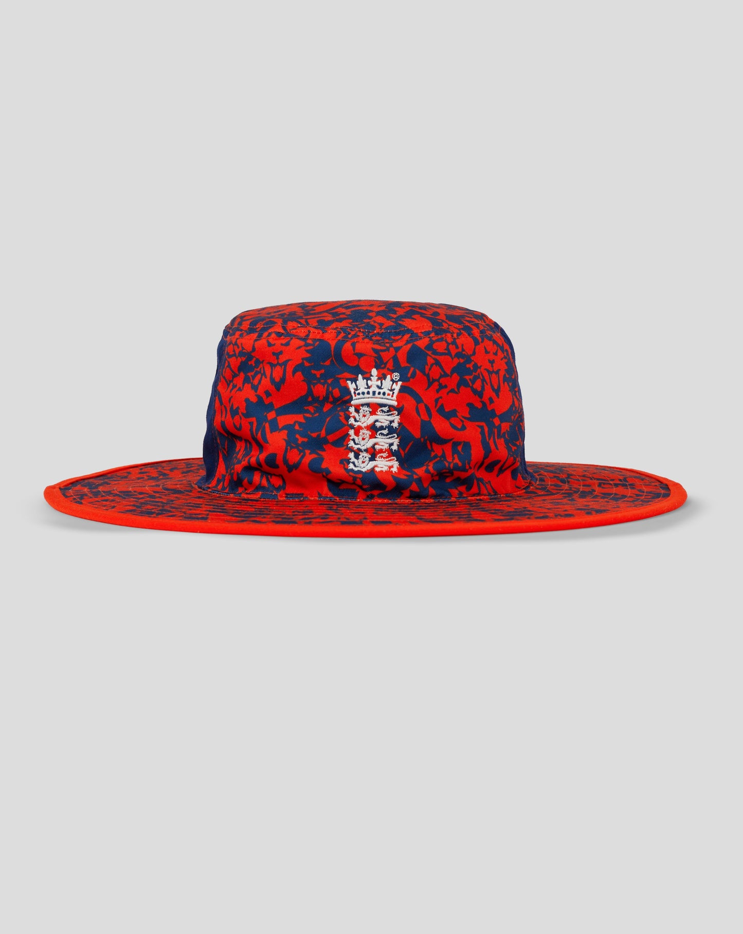 Fiery Red England cricket wide brim hat with white three lions crest on the front and blue patterned brim edge